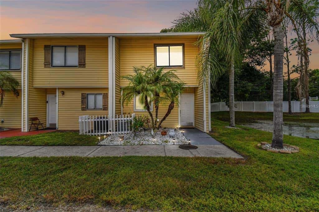 Condominium in LAND O LAKES