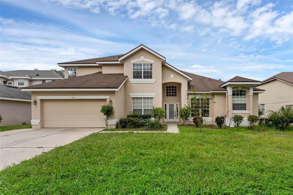 Single Family Residence in OVIEDO