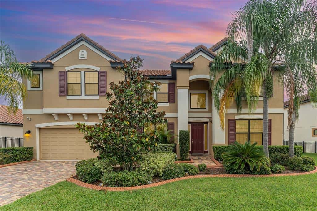Single Family Residence in LAKELAND