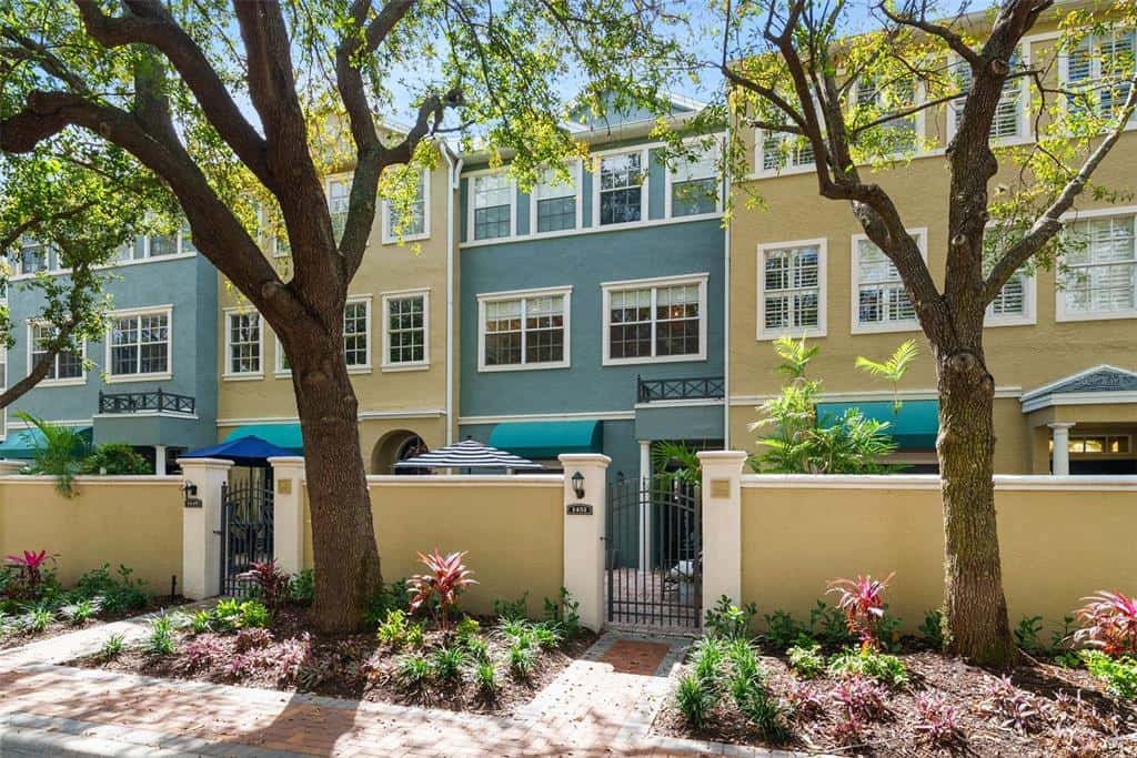 Townhouse in TAMPA