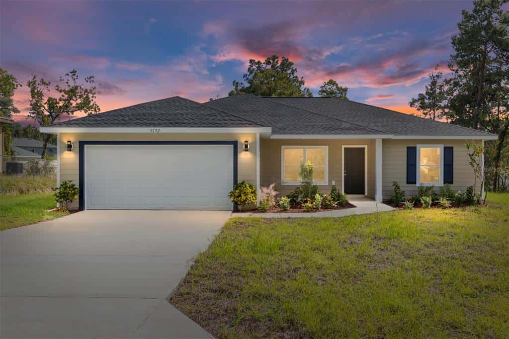 Single Family Residence in OCALA