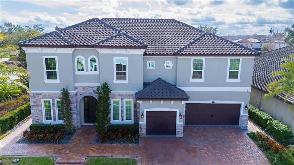 Single Family Residence in WINTER GARDEN