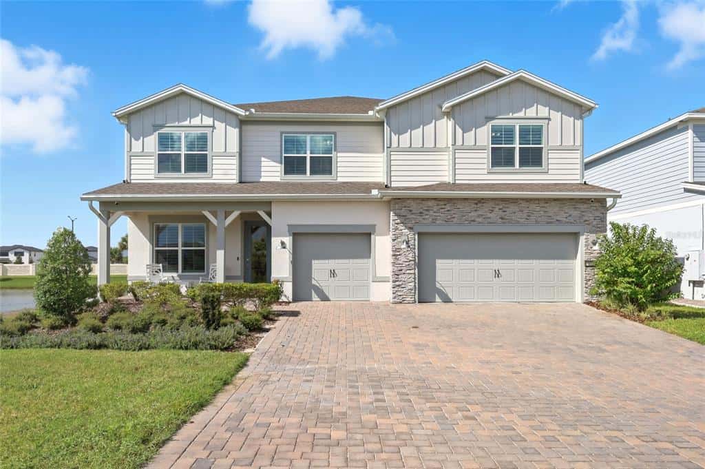 Single Family Residence in ORLANDO