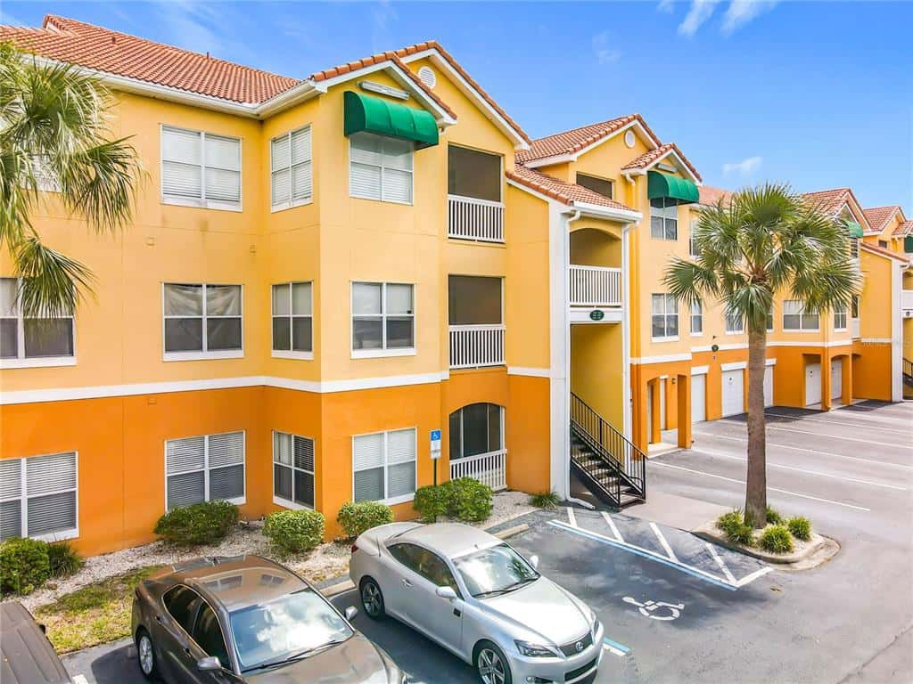 Condominium in SEMINOLE