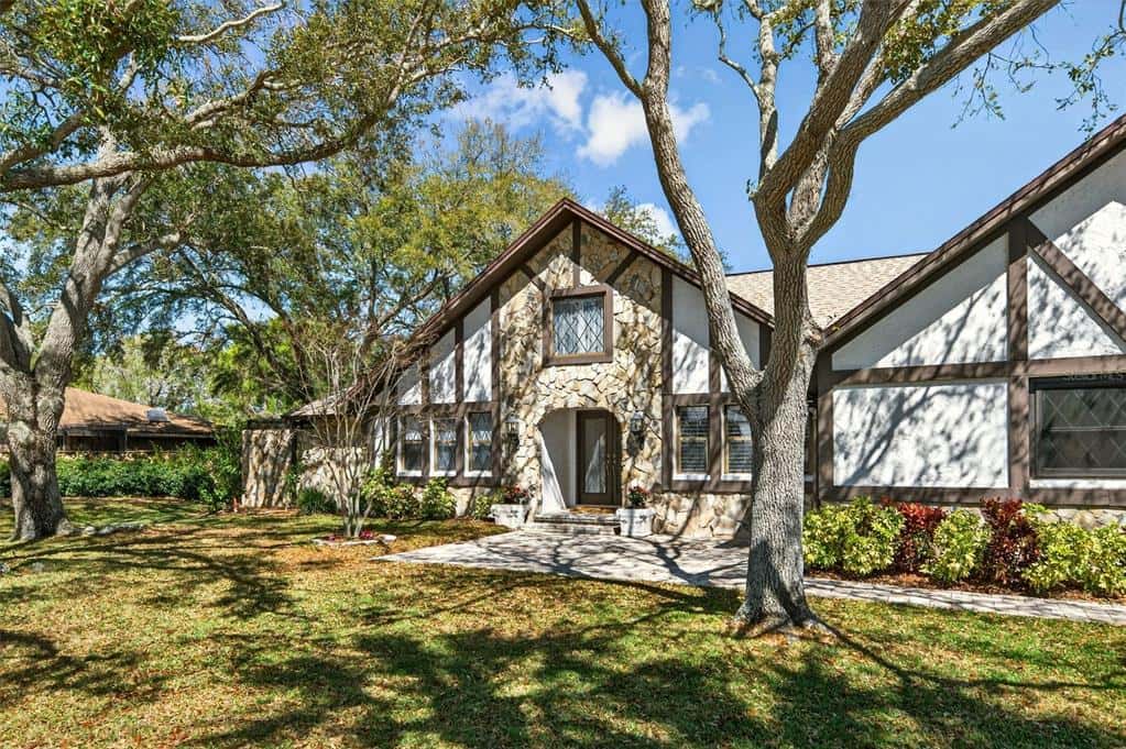Single Family Residence in CLEARWATER