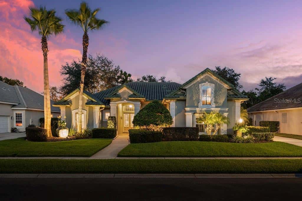 Single Family Residence in ORLANDO