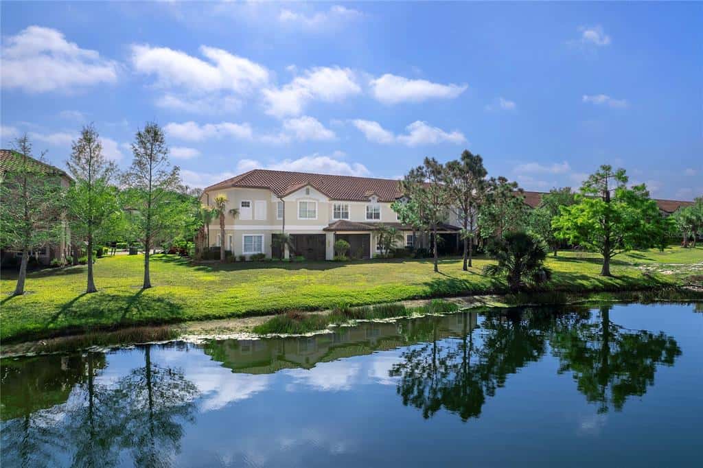 Condominium in LAKEWOOD RANCH