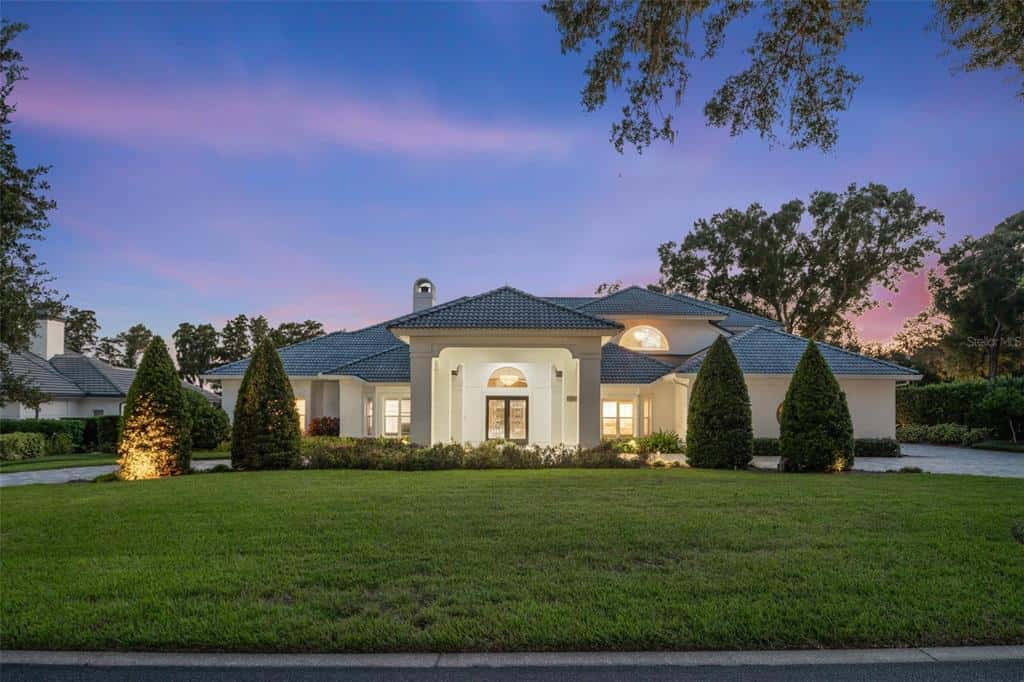 Single Family Residence in WINDERMERE
