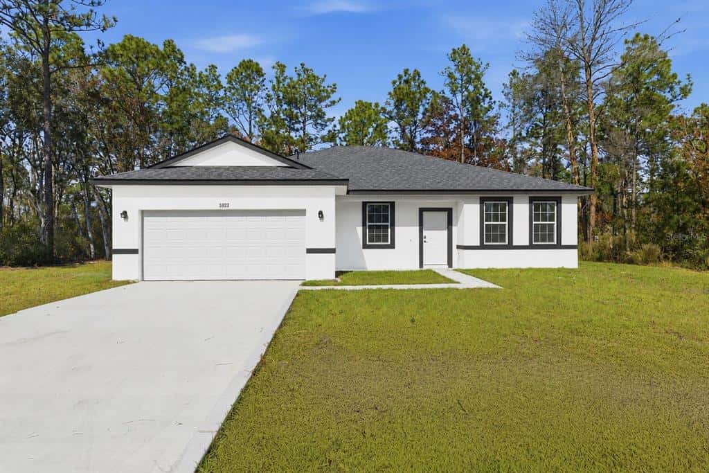Single Family Residence in OCALA