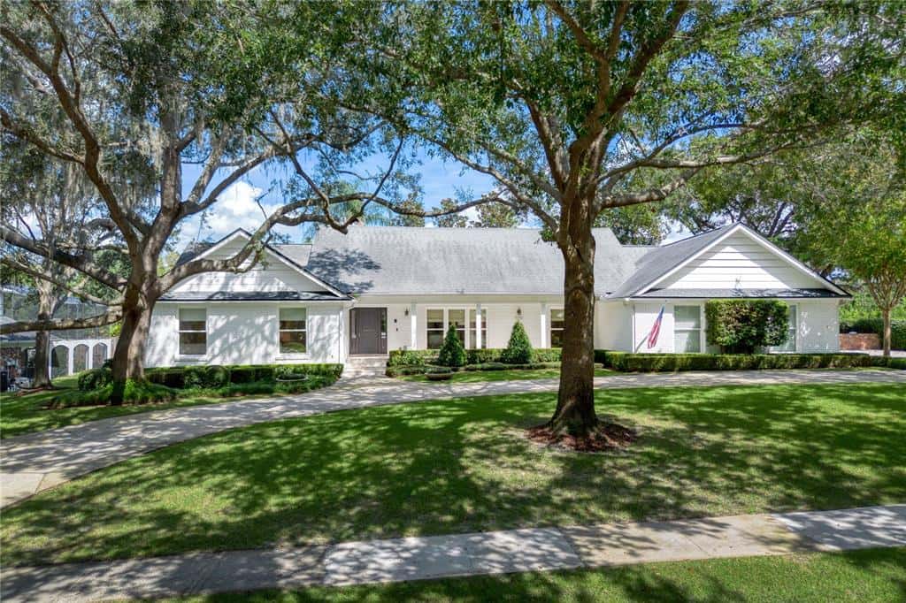 Single Family Residence in WINTER PARK