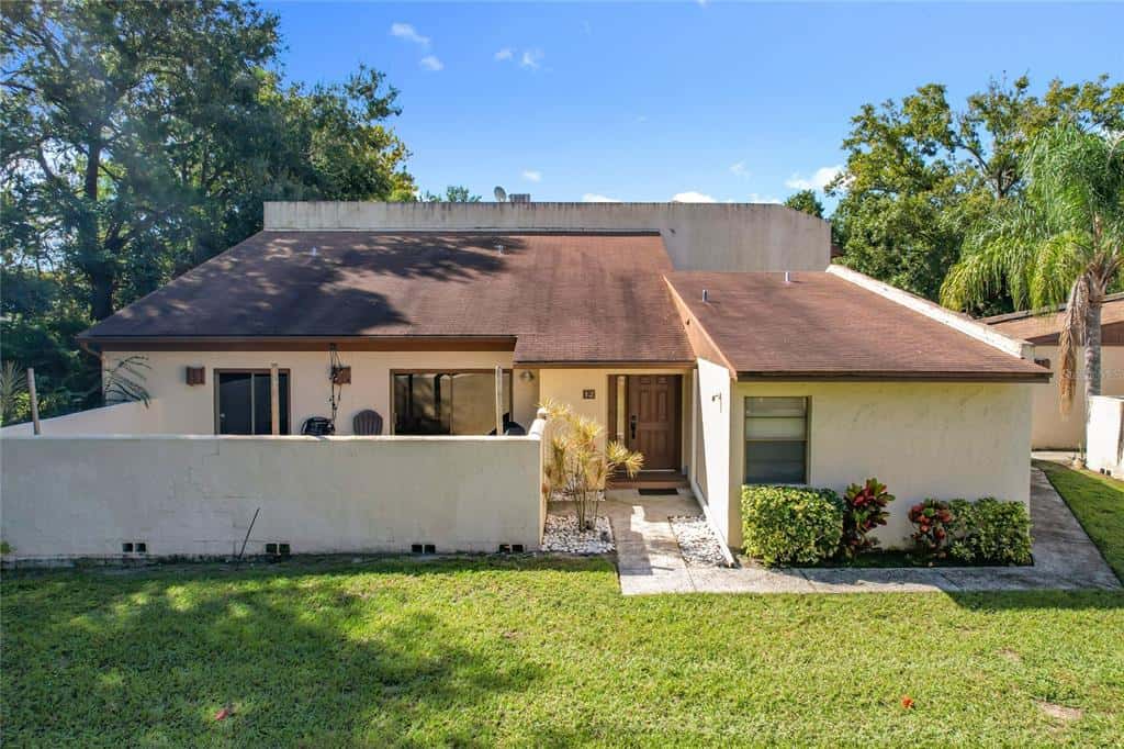 Condominium in LAKELAND