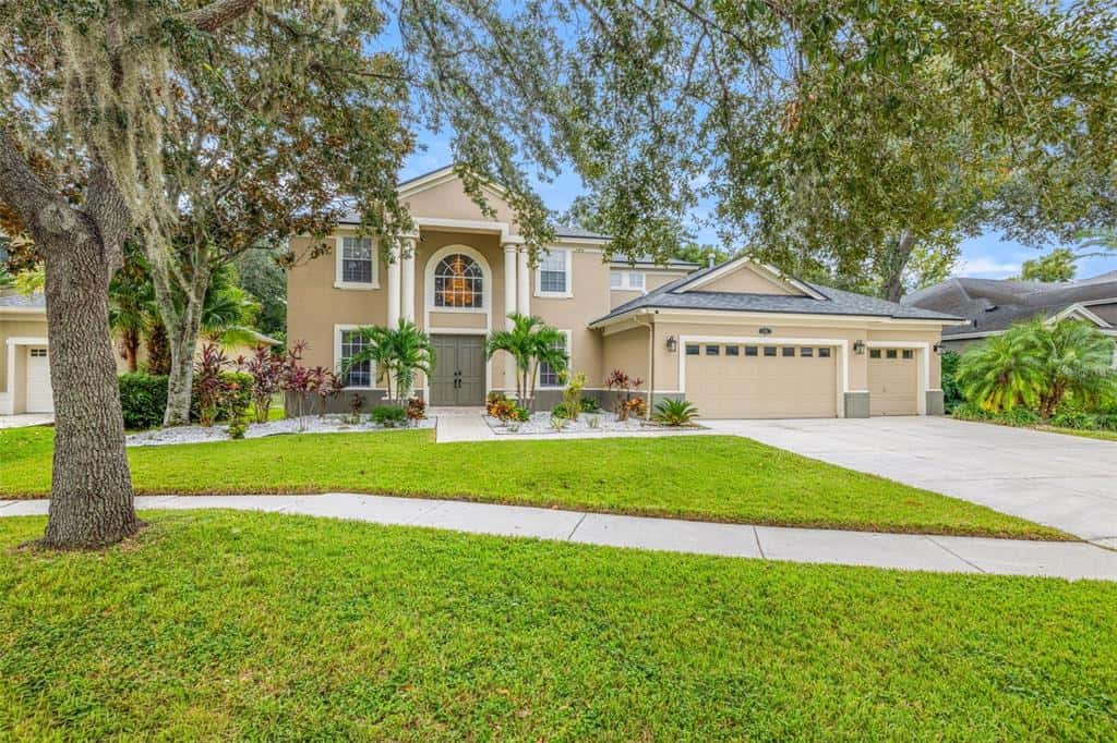 Single Family Residence in TAMPA