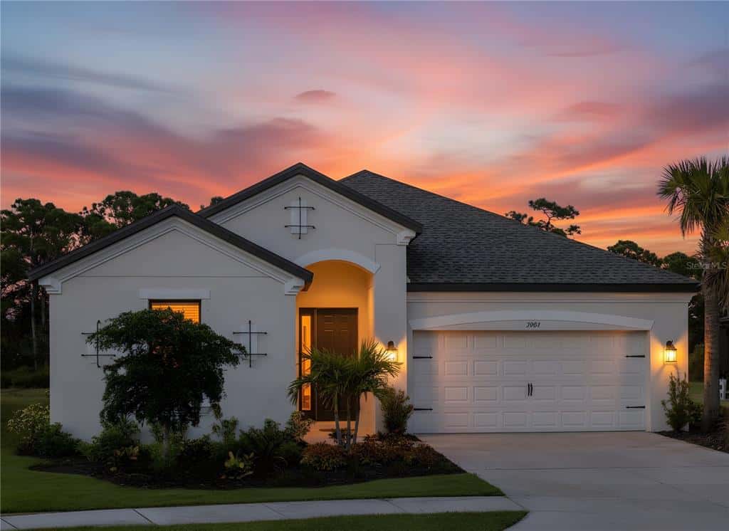 Single Family Residence in NOKOMIS