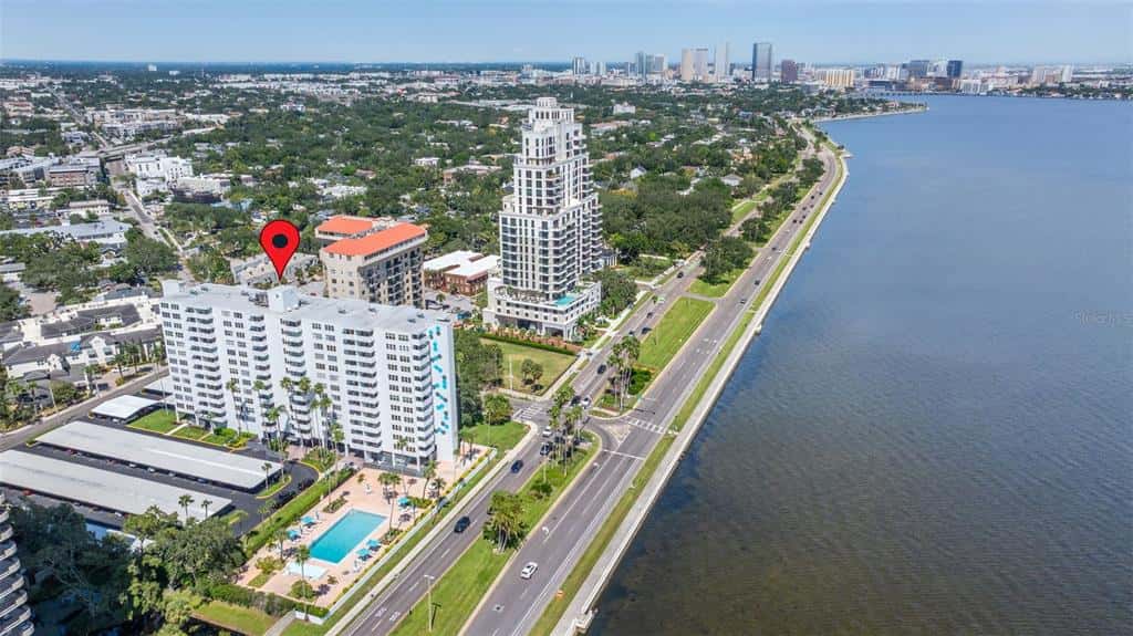 Condominium in TAMPA