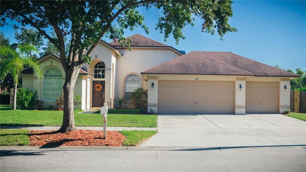 Single Family Residence in BRANDON