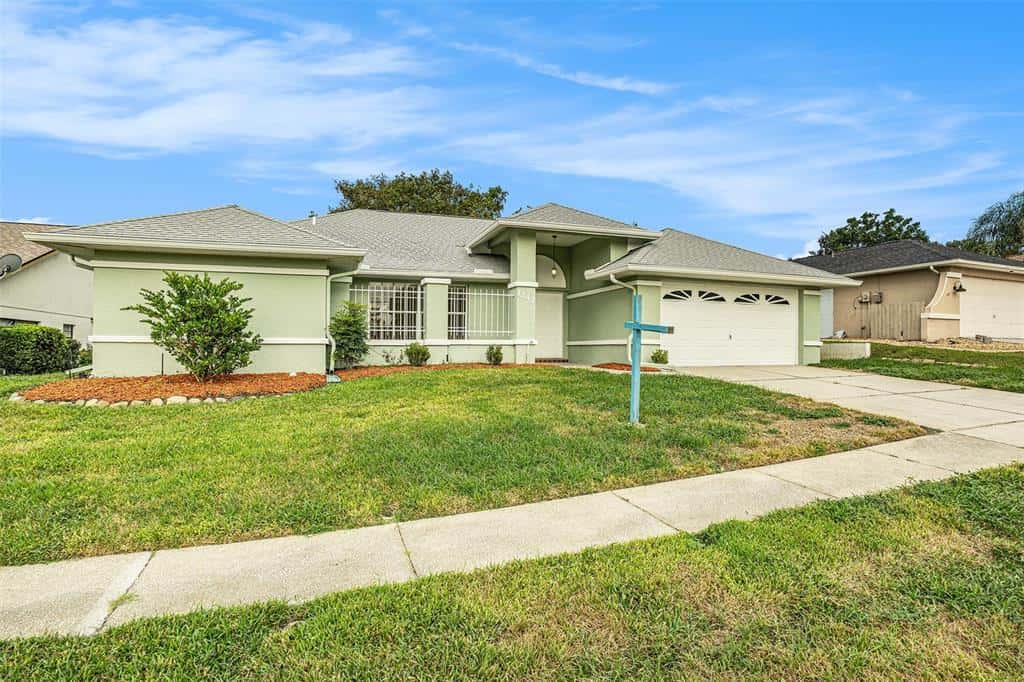 Single Family Residence in SPRING HILL