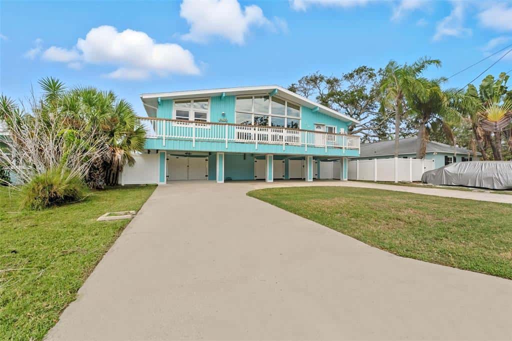 Single Family Residence in INDIAN ROCKS BEACH