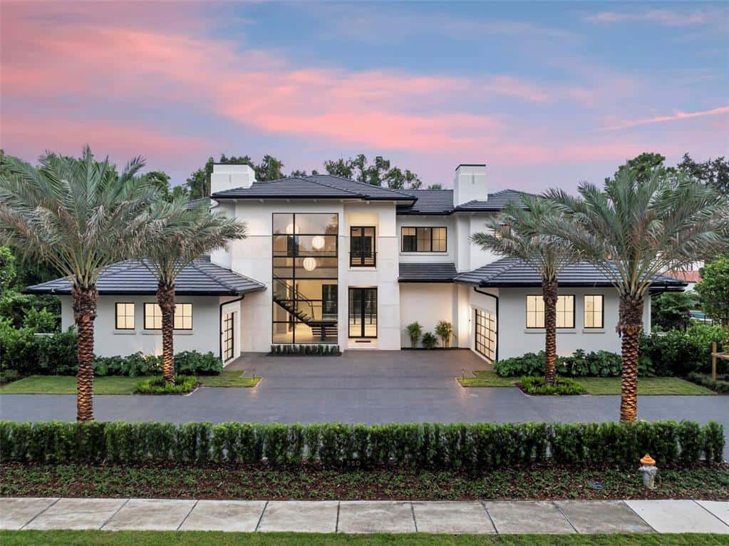 Single Family Residence in WINTER PARK