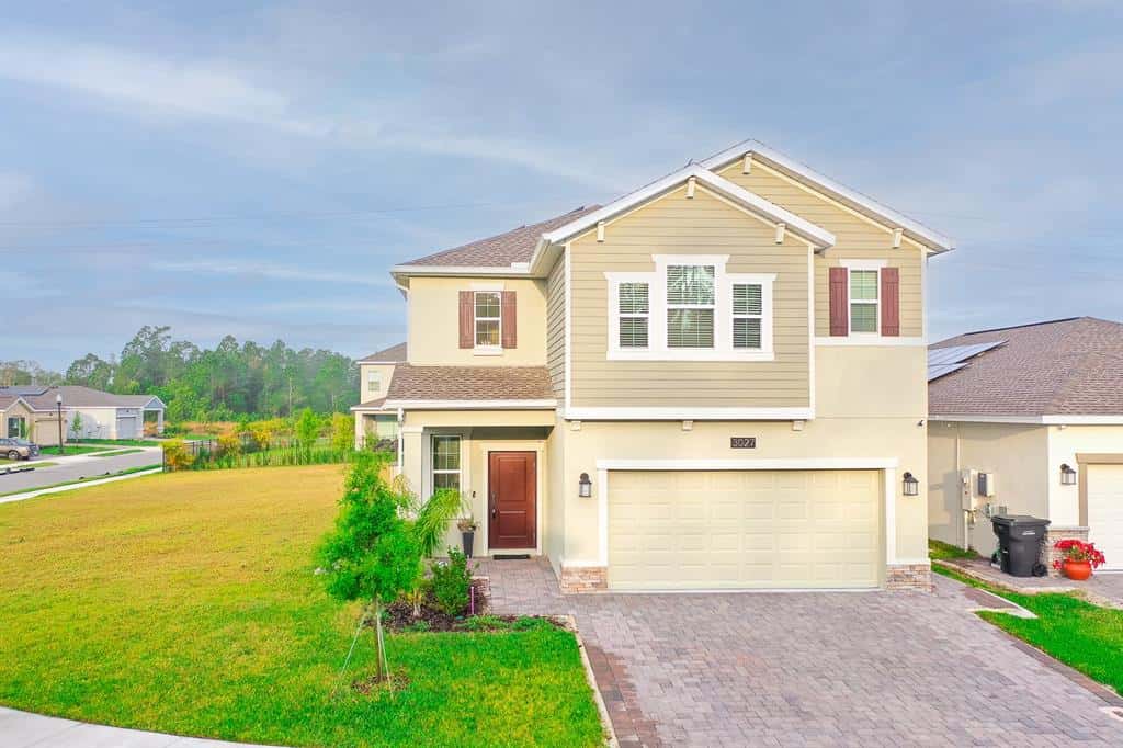 Single Family Residence in DAVENPORT