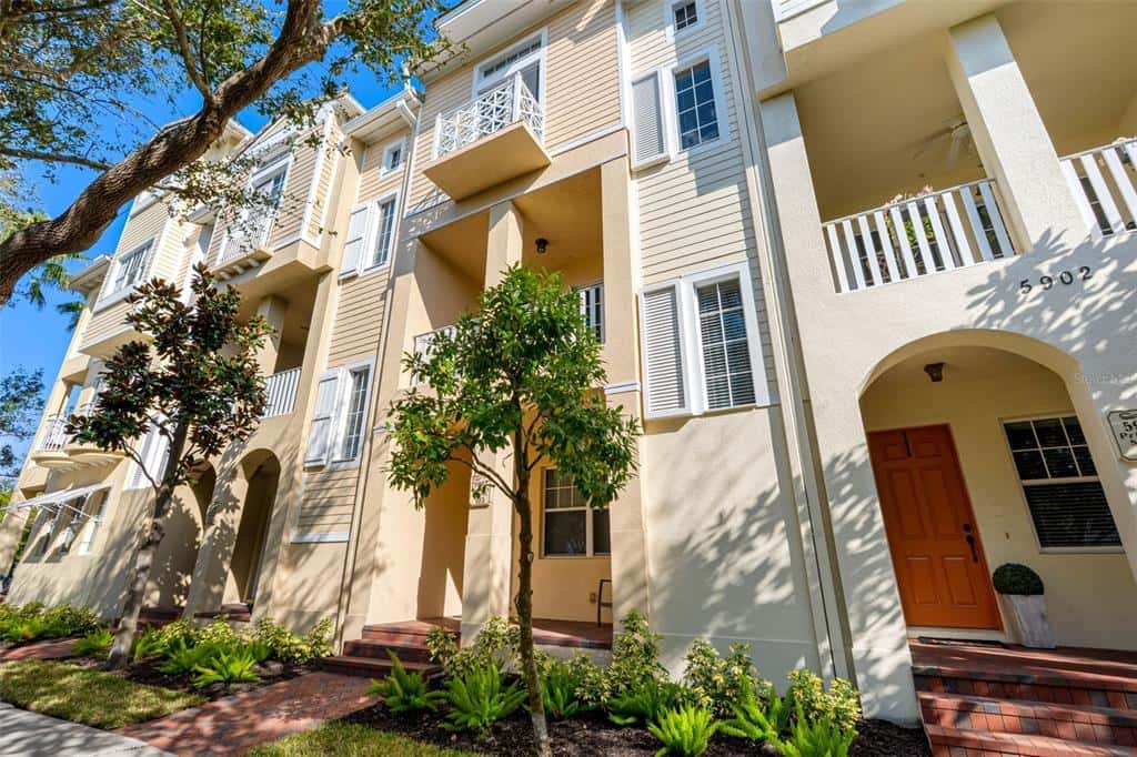 Townhouse in TAMPA
