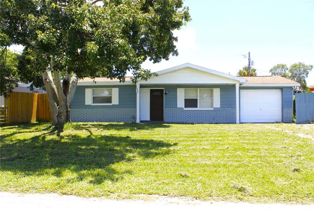 Single Family Residence in HOLIDAY