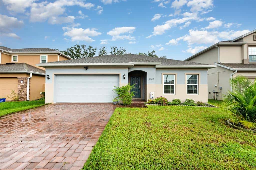 Single Family Residence in SANFORD
