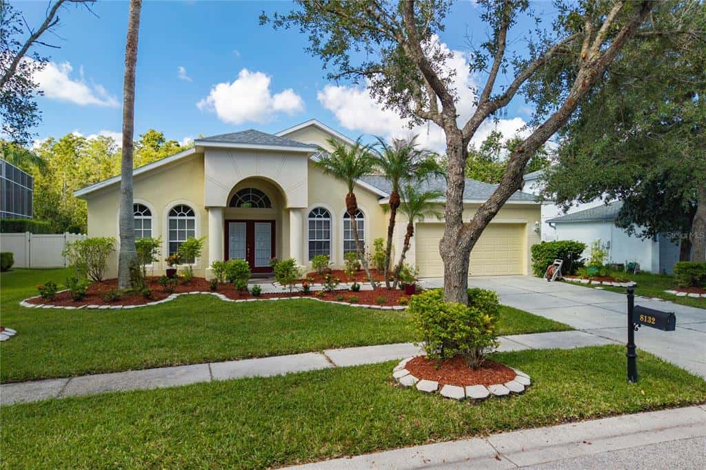 Single Family Residence in TAMPA