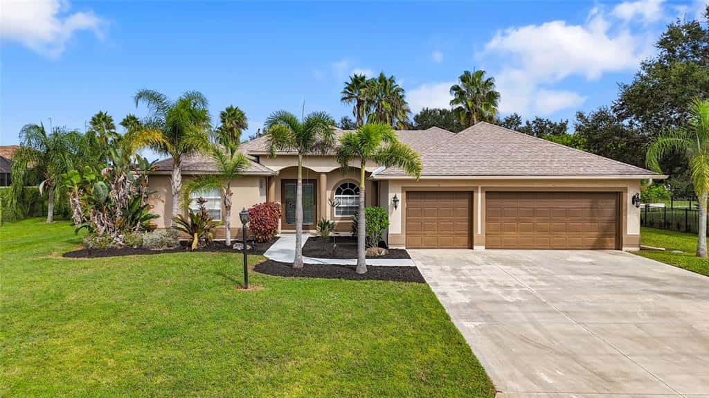 Single Family Residence in BRADENTON