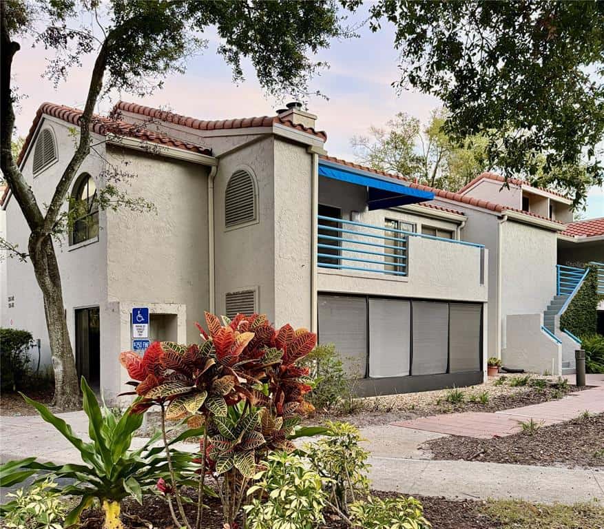 Condominium in MAITLAND