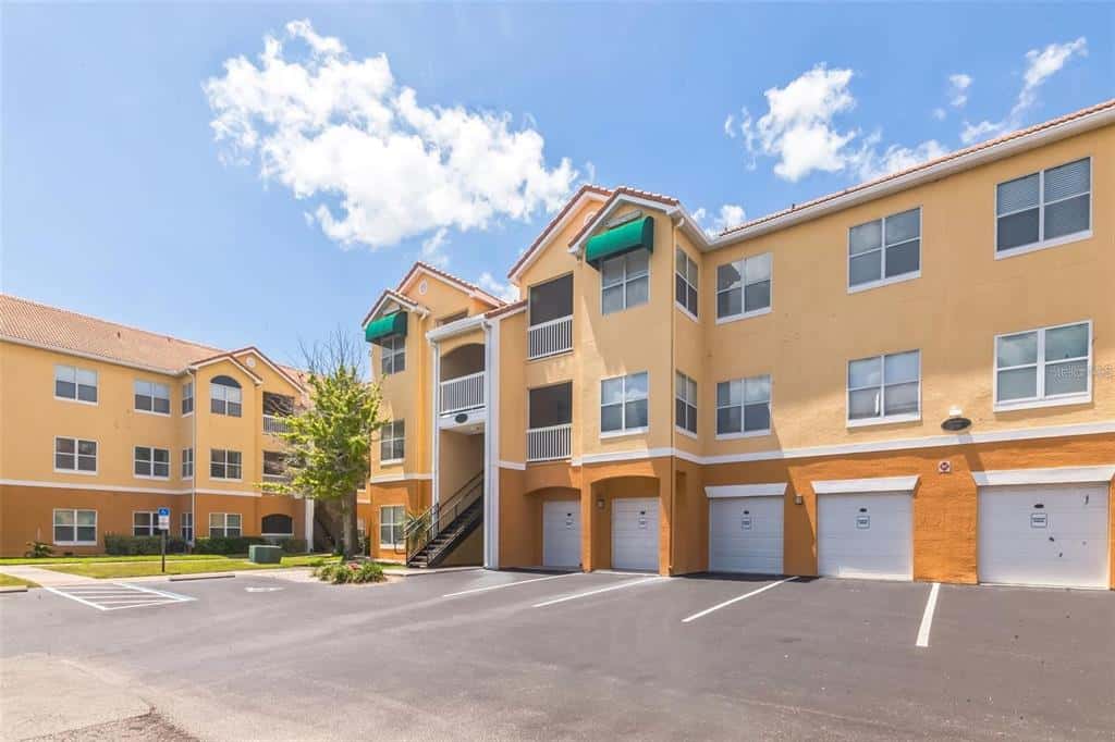 Condominium in SEMINOLE