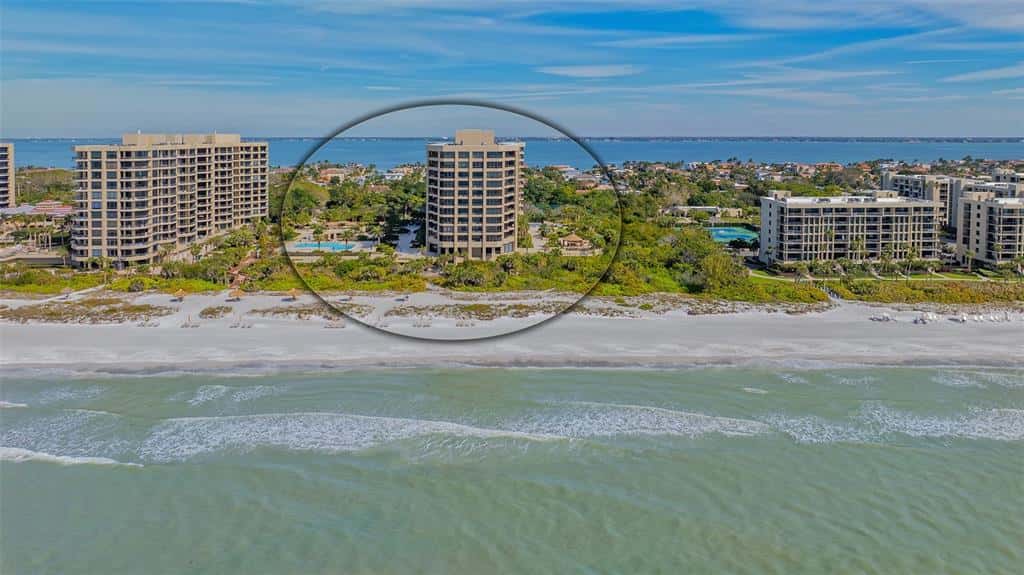 Condominium in LONGBOAT KEY