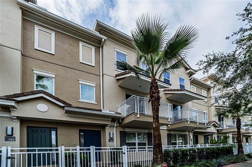 Townhouse in LAKE MARY