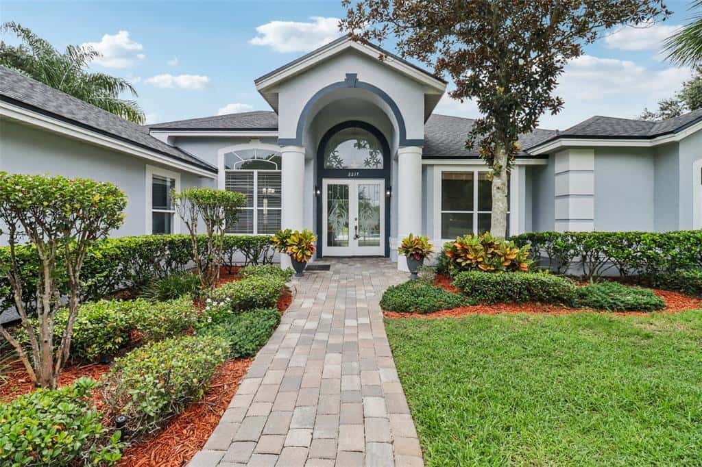 Single Family Residence in ORLANDO