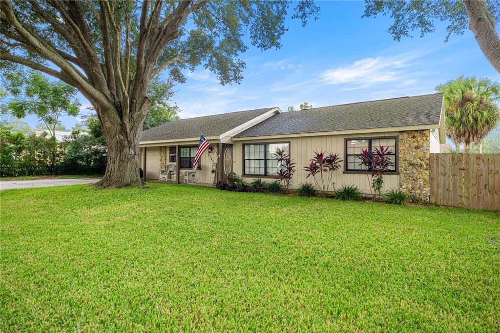 Single Family Residence in OCALA