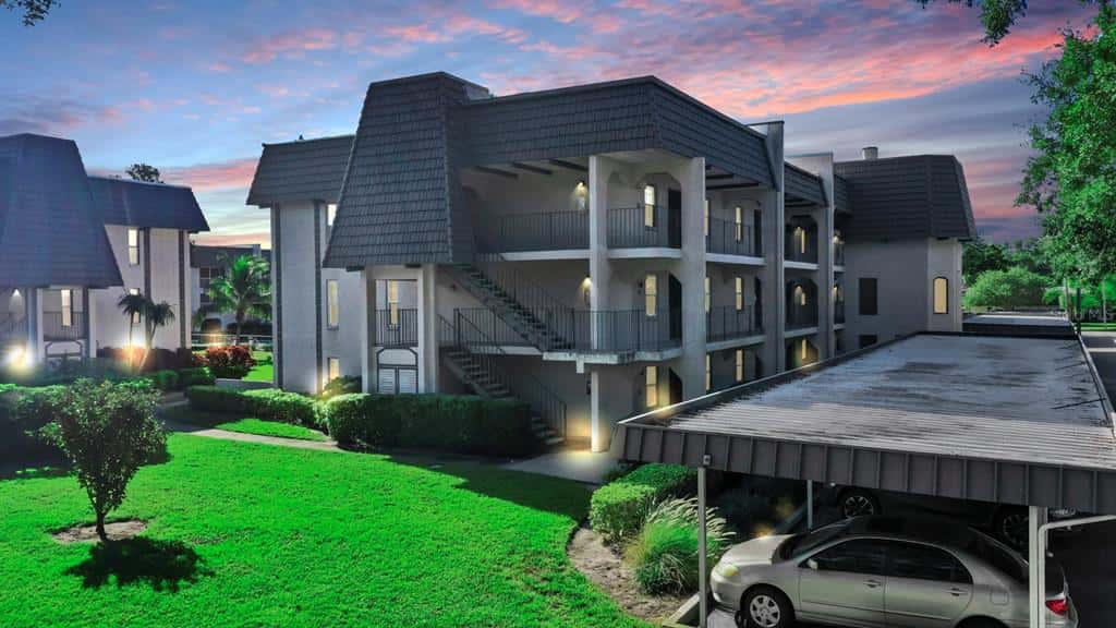 Condominium in SEMINOLE