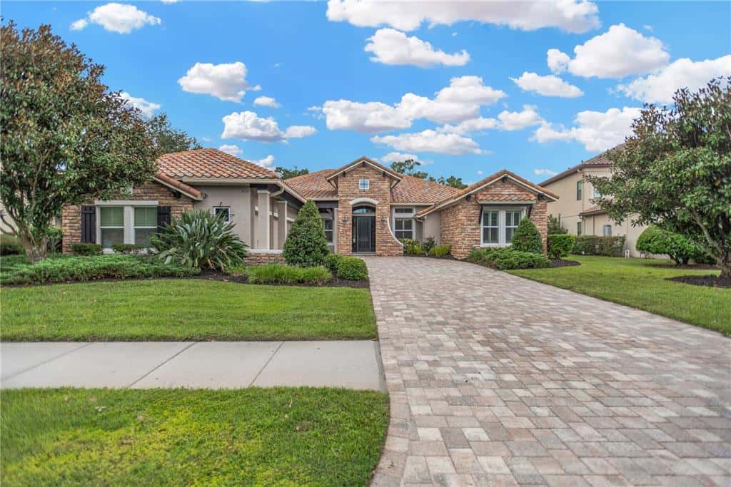 Single Family Residence in TAMPA