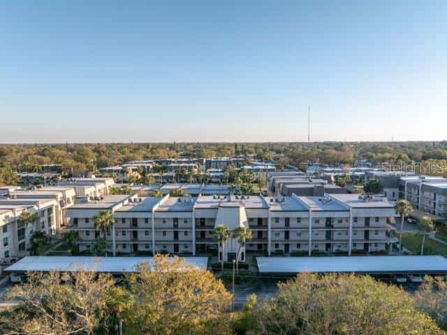 Condominium in SEMINOLE