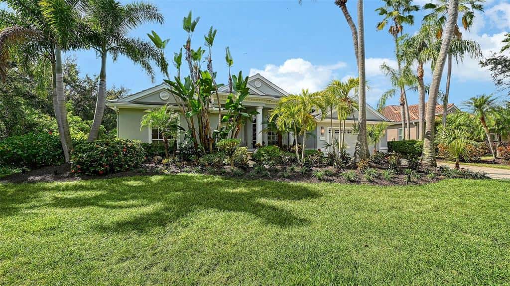 Single Family Residence in UNIVERSITY PARK