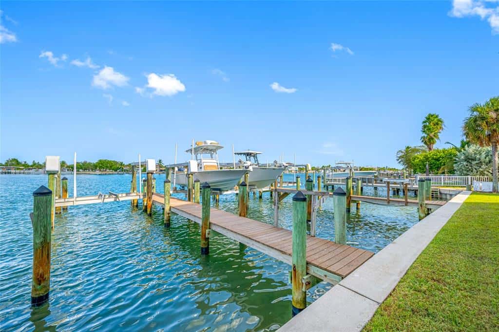 Townhouse in TREASURE ISLAND