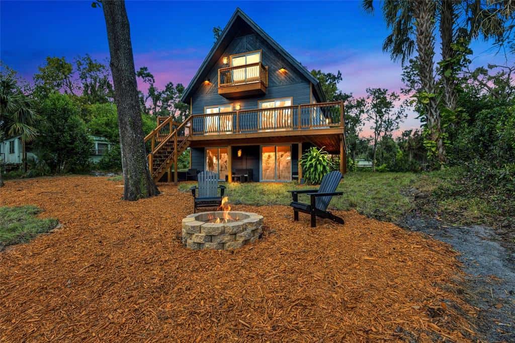 Single Family Residence in BRANDON