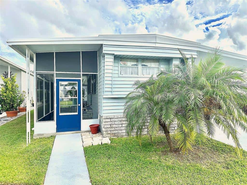 Mobile Home in PINELLAS PARK