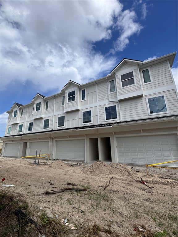 Townhouse in TAMPA