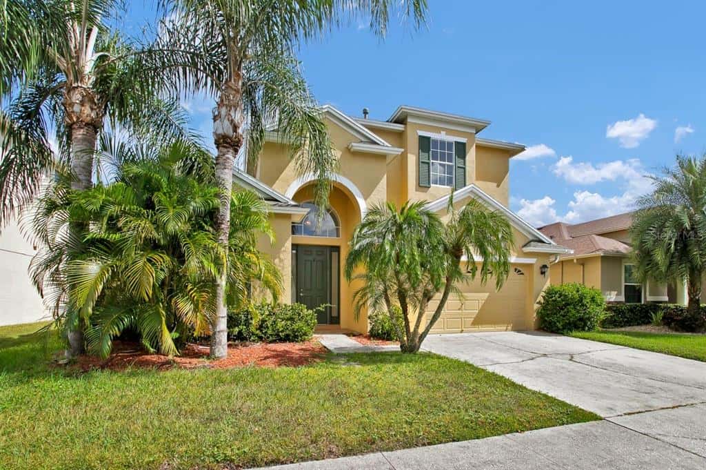 Single Family Residence in LAND O LAKES