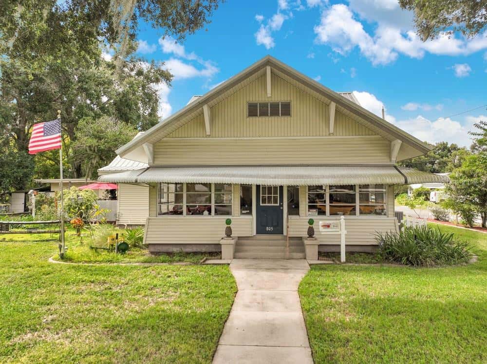 Single Family Residence in BARTOW