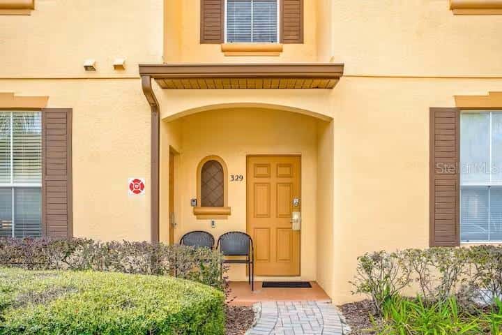 Townhouse in DAVENPORT