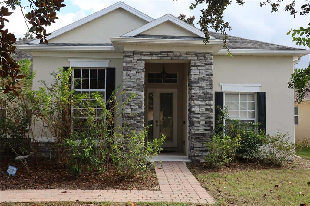 Single Family Residence in OCOEE