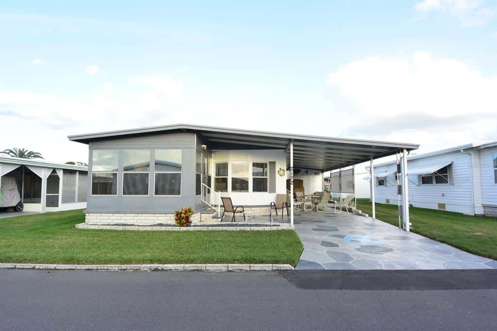 Manufactured Home in HOLIDAY