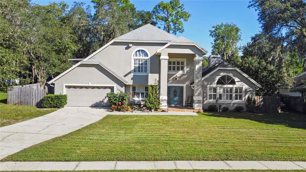 Single Family Residence in LAKE MARY