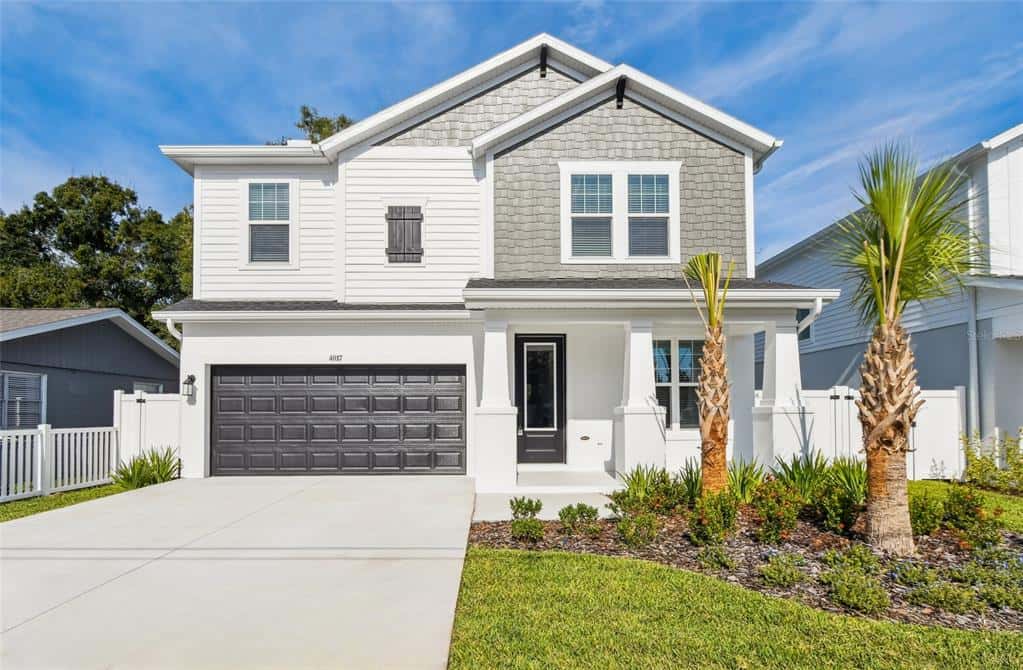 Single Family Residence in TAMPA