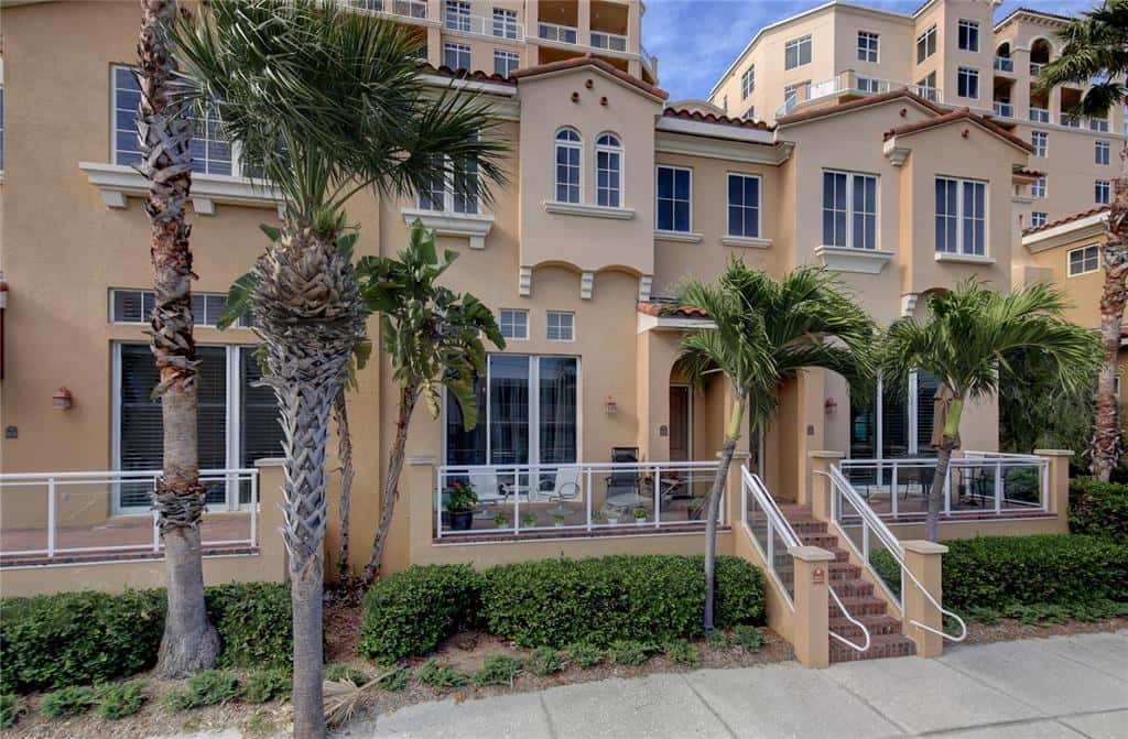 Condominium in CLEARWATER BEACH